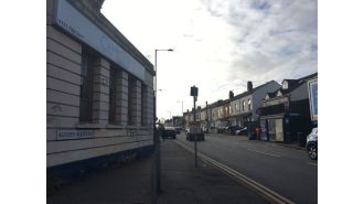 A teenager was attacked by people trying to steal his phone while he was on a bus ride.