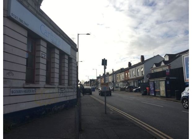 A teenager was attacked by people trying to steal his phone while he was on a bus ride.