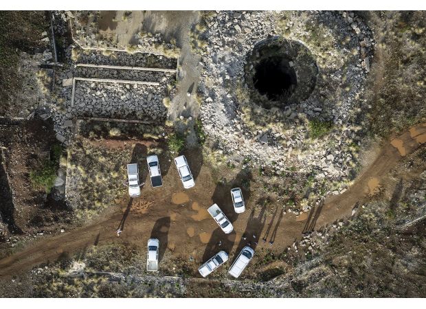 Miners starving in shaft, no government aid.