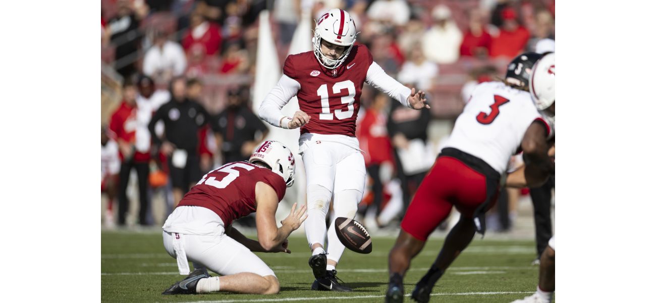 Stanford pulls off upset against No. 22 Louisville with last-second 52-yard field goal by Kenney.