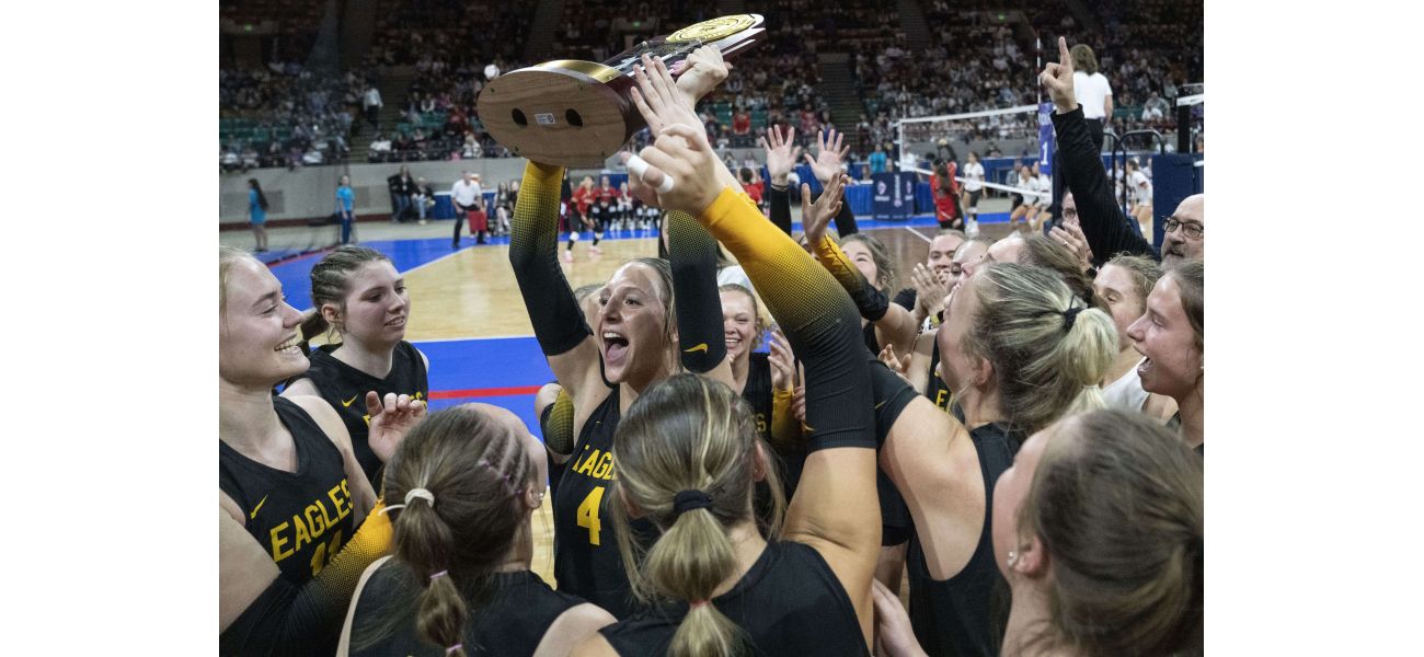 Thompson Valley dominates Lutheran to win 4A girls volleyball championship.