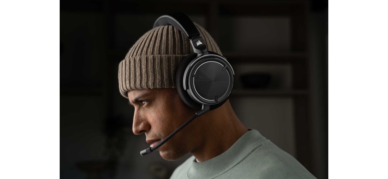Corsair Virtuoso Max impresses with style and audio quality but lacks in other aspects.