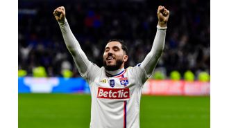 Liverpool is considering a young player from Ligue 1 as a potential replacement for Mohamed Salah.