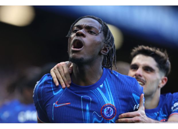 Chelsea is worried about a key midfielder's injury after hearing concerning comments from their manager.