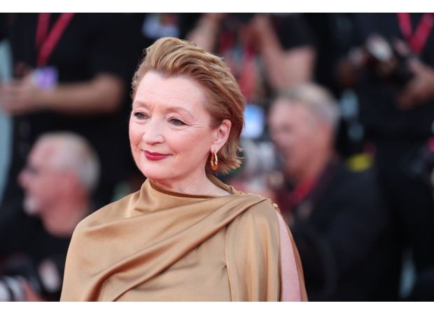 Actress Lesley Manville describes devastating impact of her high-profile 90s divorce.