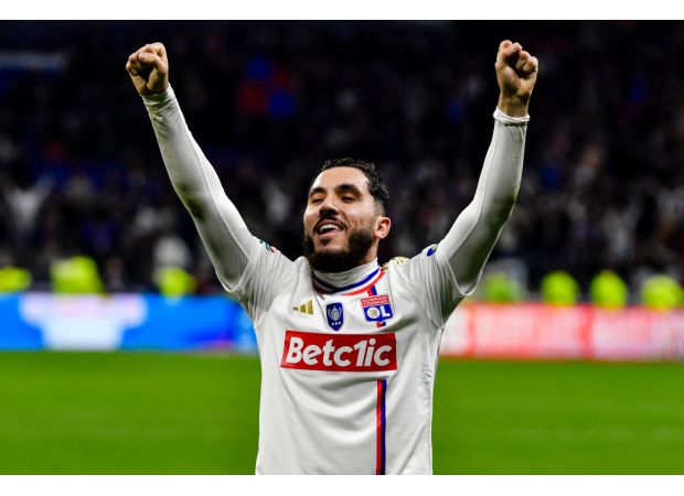 Liverpool is considering a young player from Ligue 1 as a potential replacement for Mohamed Salah.