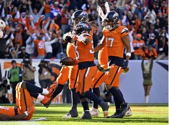 Forsyth says Broncos bonding after blocked field goal vs. Chiefs.