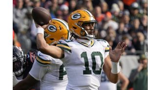 Jordan Love scores winning TD and Packers win over Bears when Karl Brooks blocks FG as time expires