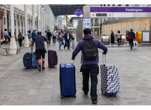 Be cautious when traveling by train during Christmas due to hundreds of planned railway works.