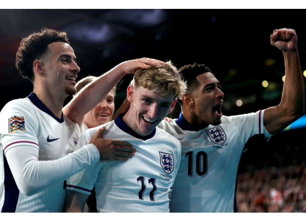 Review of England's performance in win against Ireland with a red card.