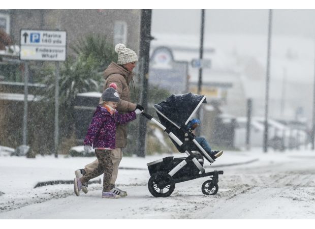 Cold weather warnings for whole England