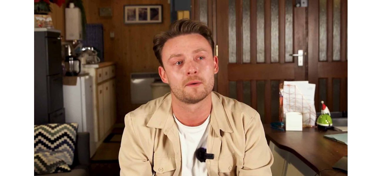 Actor from Coronation Street emotional as his departure from the show is officially announced.