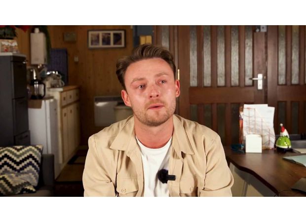 Actor from Coronation Street emotional as his departure from the show is officially announced.