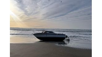 Boat accident in Sonoma County leaves one dead and four injured when boat overturns in the water.
