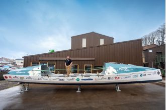 Ship captain and crew make impressive survival journey after shipwreck on Northwest Passage expedition.