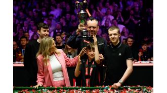Avoid Ronnie O'Sullivan and bet on Mark Williams to continue his winning streak after his Champion of Champions victory at the UK Championship.