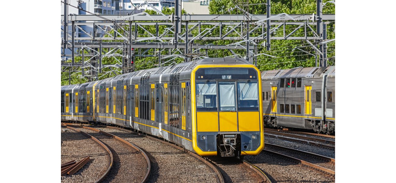 Sydney train strike postponed, but lengthy closure remains a possibility.