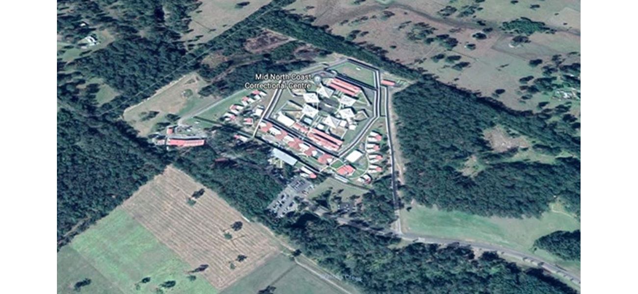Prison guard suffers extreme pain after being held hostage for six hours.