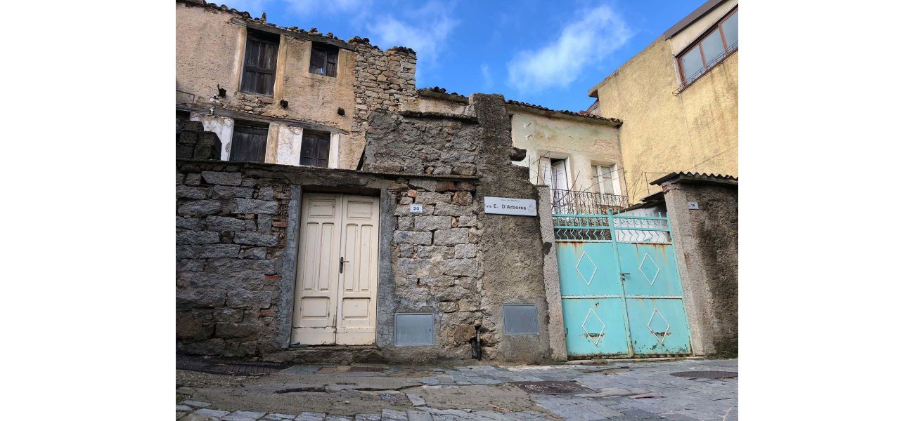 An Italian village is selling homes for $1.50 to Americans who are disappointed with the outcome of the US election.