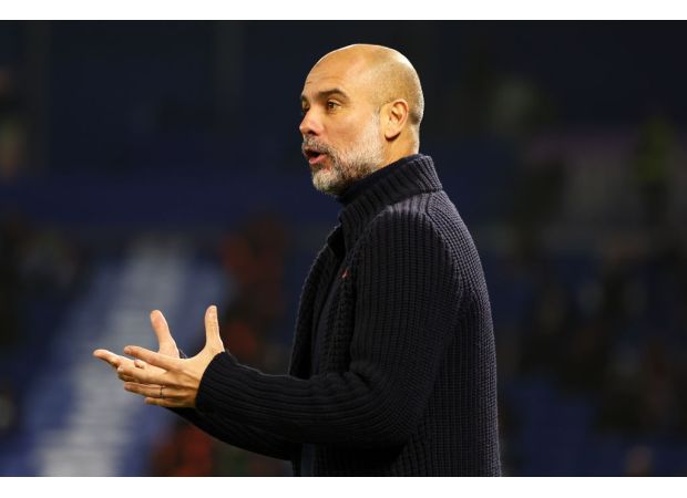 Guardiola extends stay at Man City with new deal