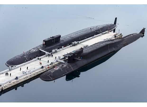 Is Russia currently inclined towards deploying nuclear weapons?