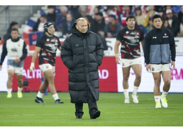 England must break their losing streak against Japan despite the challenge of facing coach Eddie Jones.