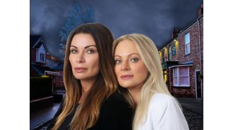 Carla helps Lisa cope with tragic news in Coronation Street.