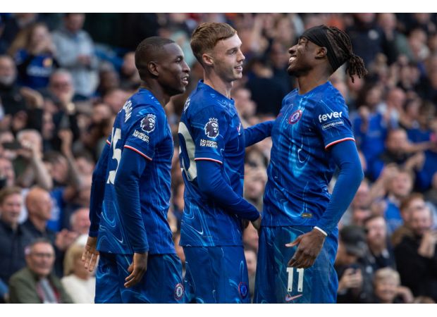 Chelsea icon warns Blues player about staying humble and not letting success get to his head.