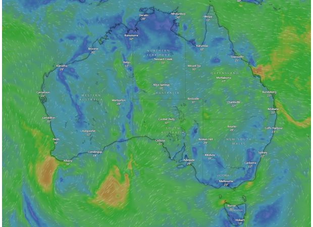 Intense storms and heavy rain of 200mm expected to hit Queensland.