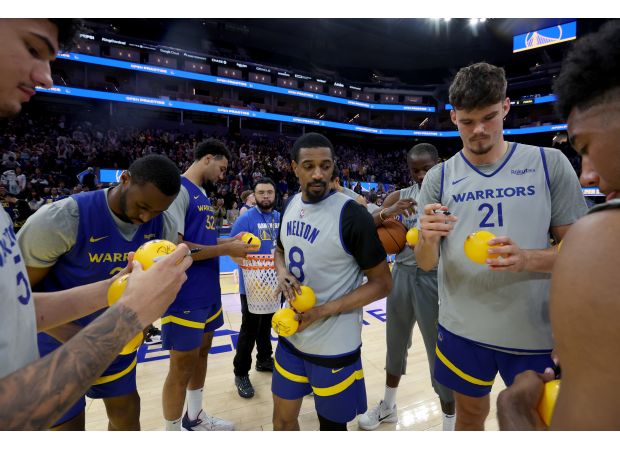 NBA player De’Anthony Melton will have surgery that will end his season.