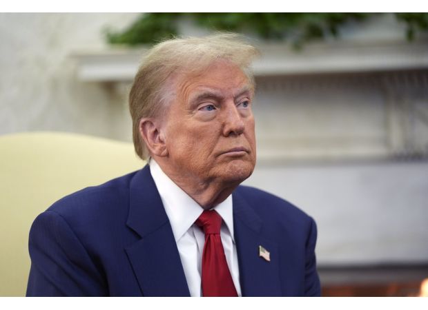 Celebrity duo moves to UK following Trump’s election victory and vows to never come back.