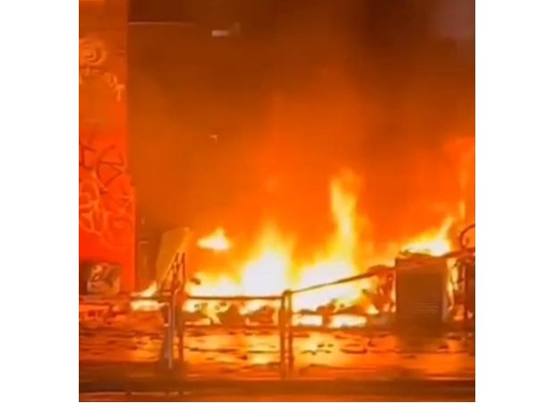 Homeless camp in central London destroyed by fire, now being rebuilt by heroes.