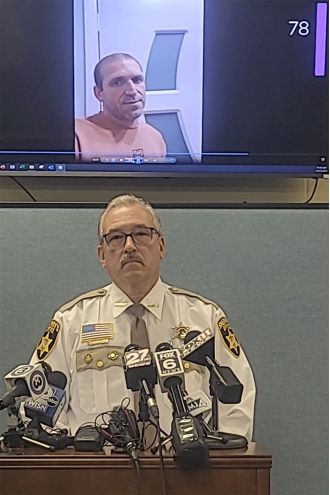 Police say a man in the US who was thought to have drowned actually faked his death in order to escape from his family.