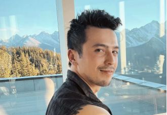 I asked a 20-year-old to come to my place, but I couldn't handle our 10-year age difference.