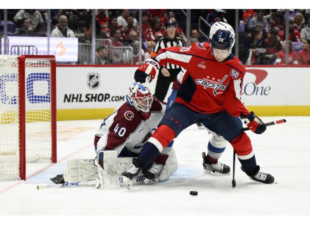 Georgiev returns as Avalanche defeat Capitals for second consecutive victory.