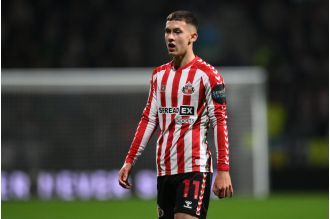 Man Utd is interested in a young English player and could potentially sign him, despite competition from another Premier League team.