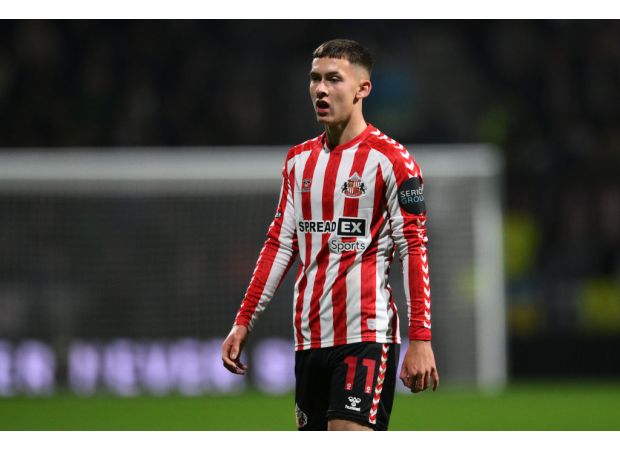 Man Utd is interested in a young English player and could potentially sign him, despite competition from another Premier League team.