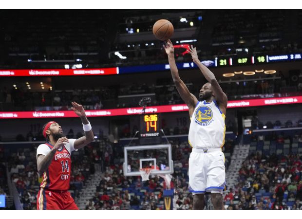 Golden State Warriors are on top of NBA Cup after narrowly beating Pelicans.