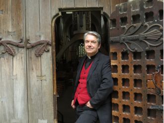 Get to know the clergyman with chilling supernatural experiences.