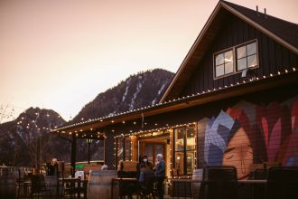 Colorado brewery named top après-ski bar in North America.