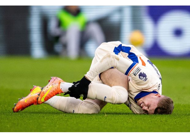 Maresca shocked by Ndidi's brutal challenge on Palmer.