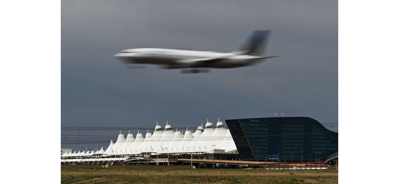 A flight from Denver to Oakland had to turn back after experiencing cabin pressure issues.
