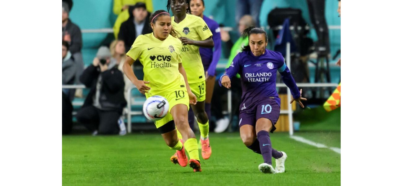 Banda scores game-winning goal as Pride defeat Spirit 1-0 to win NWSL championship.