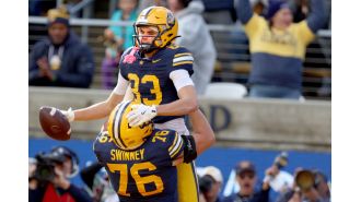 Cal defeats Stanford for the fourth consecutive year thanks to Fernando Mendoza's impressive performance in the Big Game.