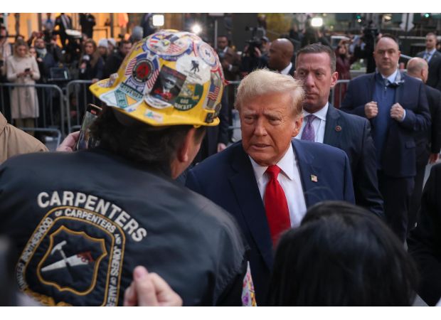 Trump selects Rollins as head of agriculture, finalizing list of Cabinet members.