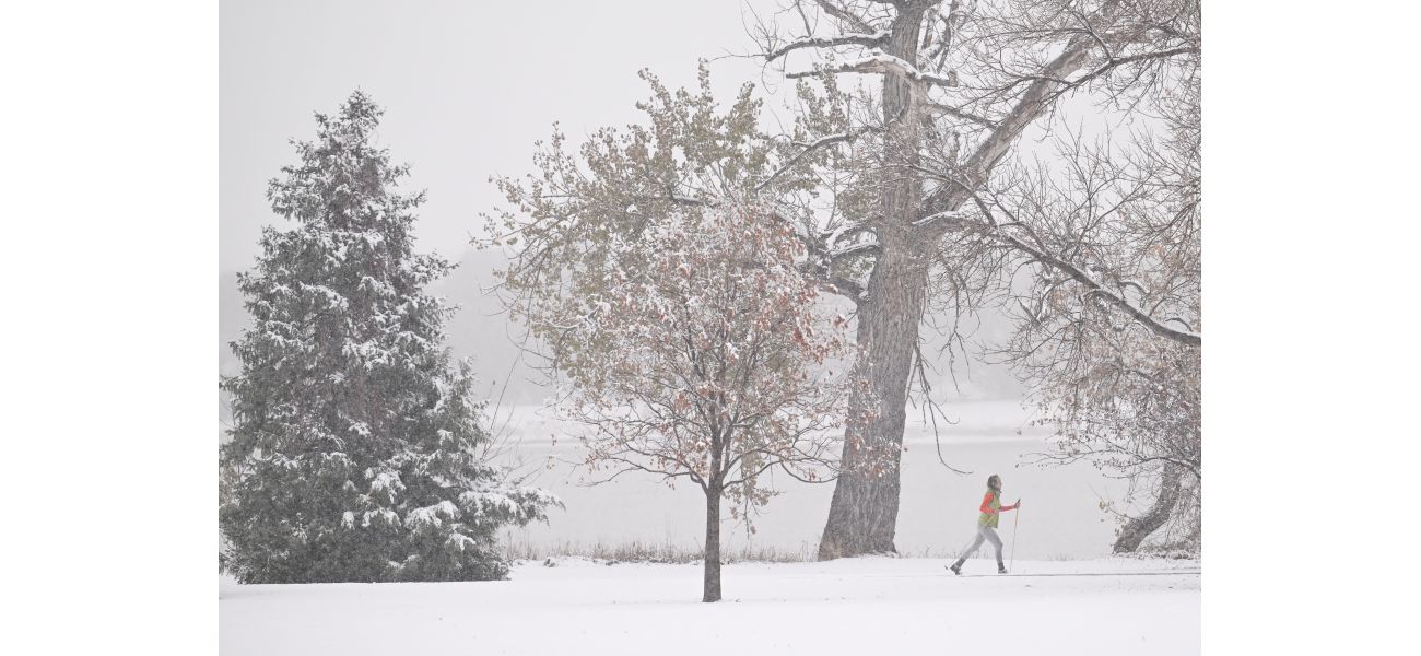 Expect snowy weather in Colorado's mountains on Sunday, potentially causing problems for Thanksgiving travelers.