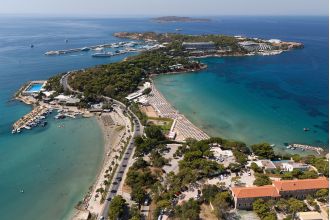 A 25-year-old British man died while scuba diving due to loss of consciousness.