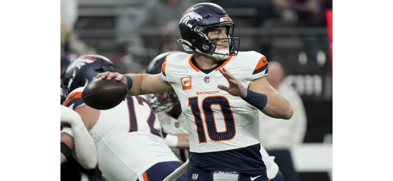 Two rookie quarterbacks, Bo Nix and Jayden Daniels, are competing for the title of Offensive Rookie of the Year in the Broncos.