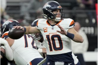 Two rookie quarterbacks, Bo Nix and Jayden Daniels, are competing for the title of Offensive Rookie of the Year in the Broncos.