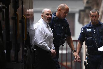 A judge has found that police worked together to catch Tony Mokbel in a criminal plot.